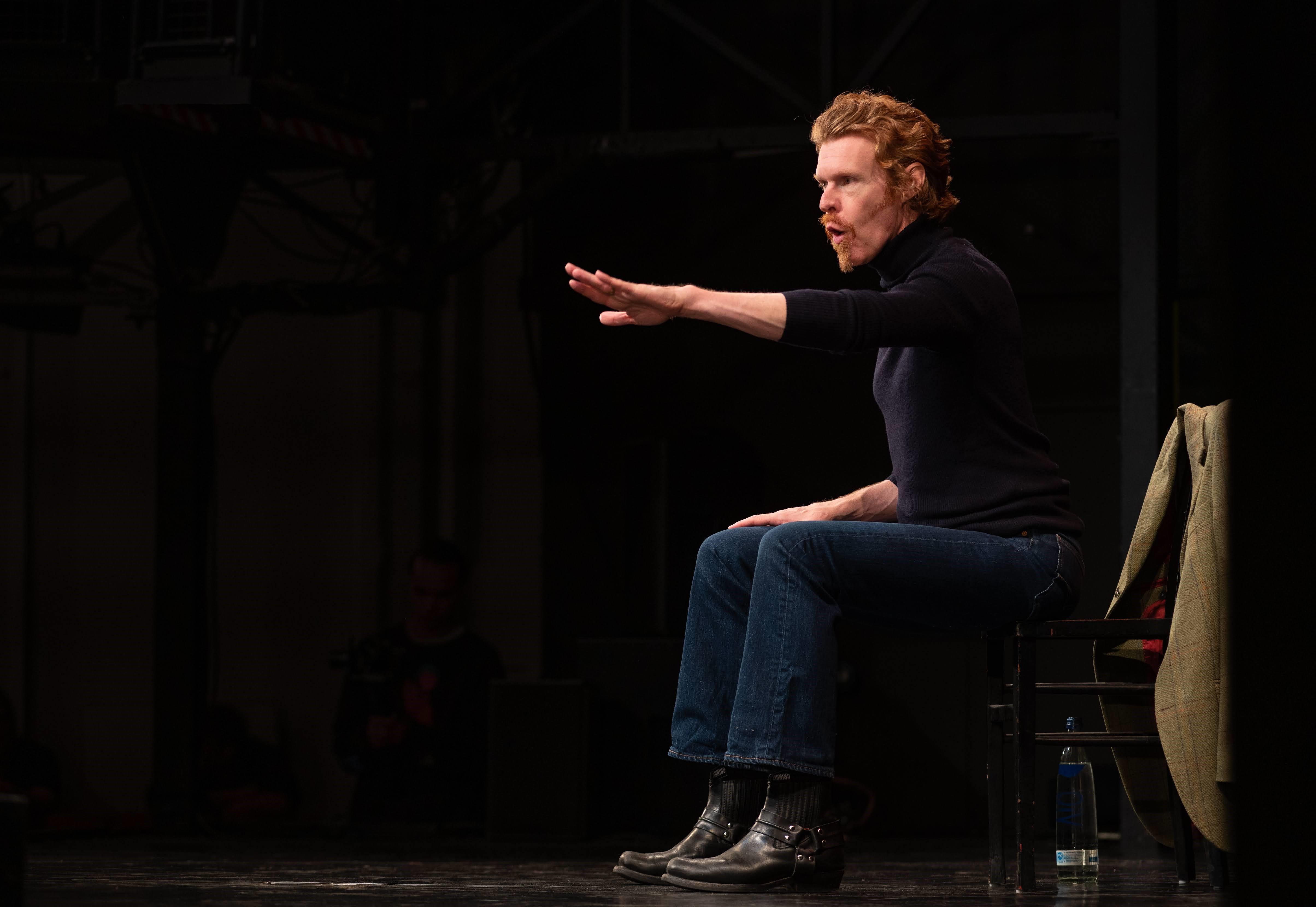 Image of Giles Abbott